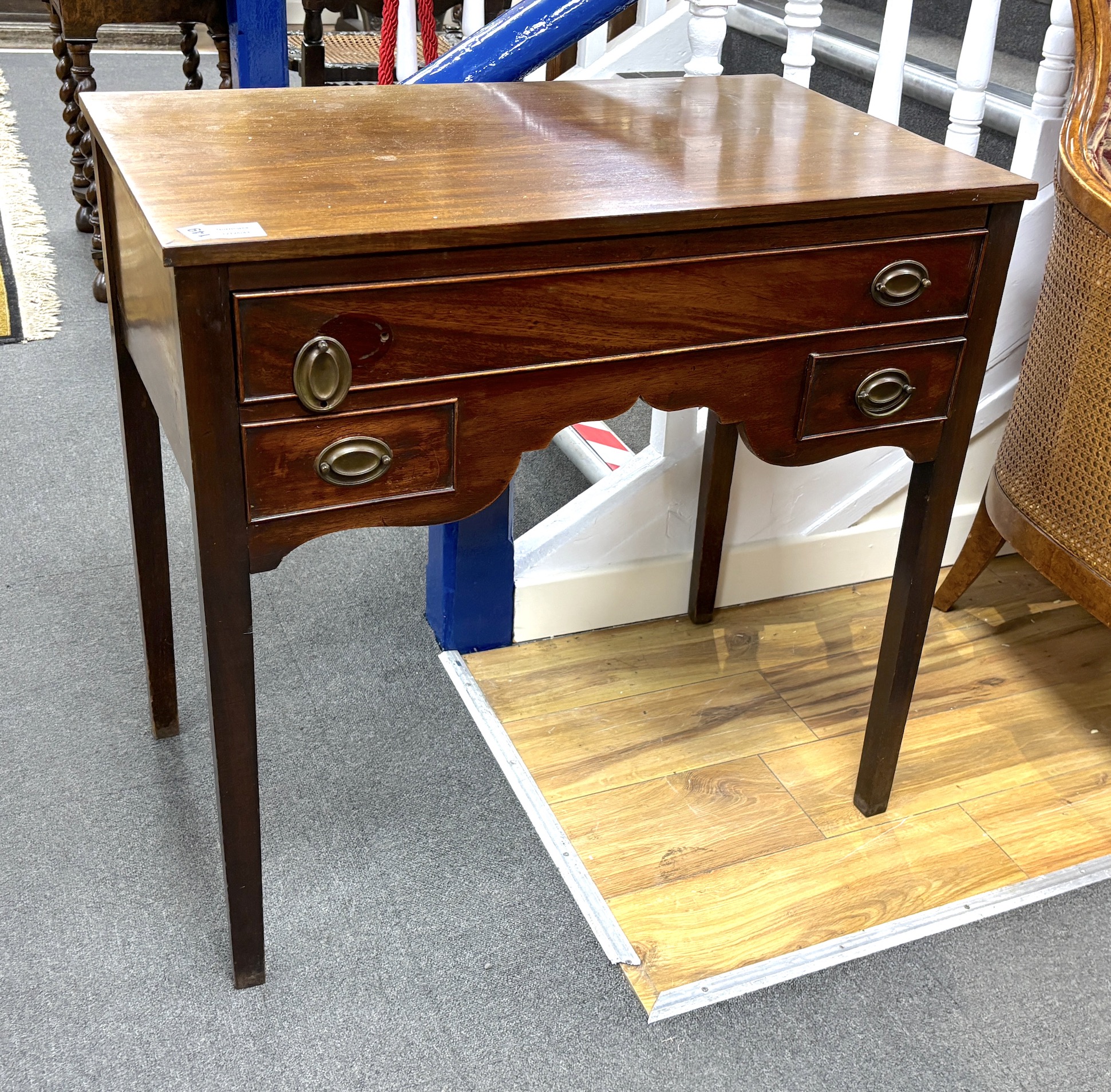 A George III mahogany lowboy, width 80cm, depth 48cm, height 77cm